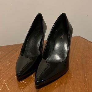 Michael Kors Black Pointed Heels